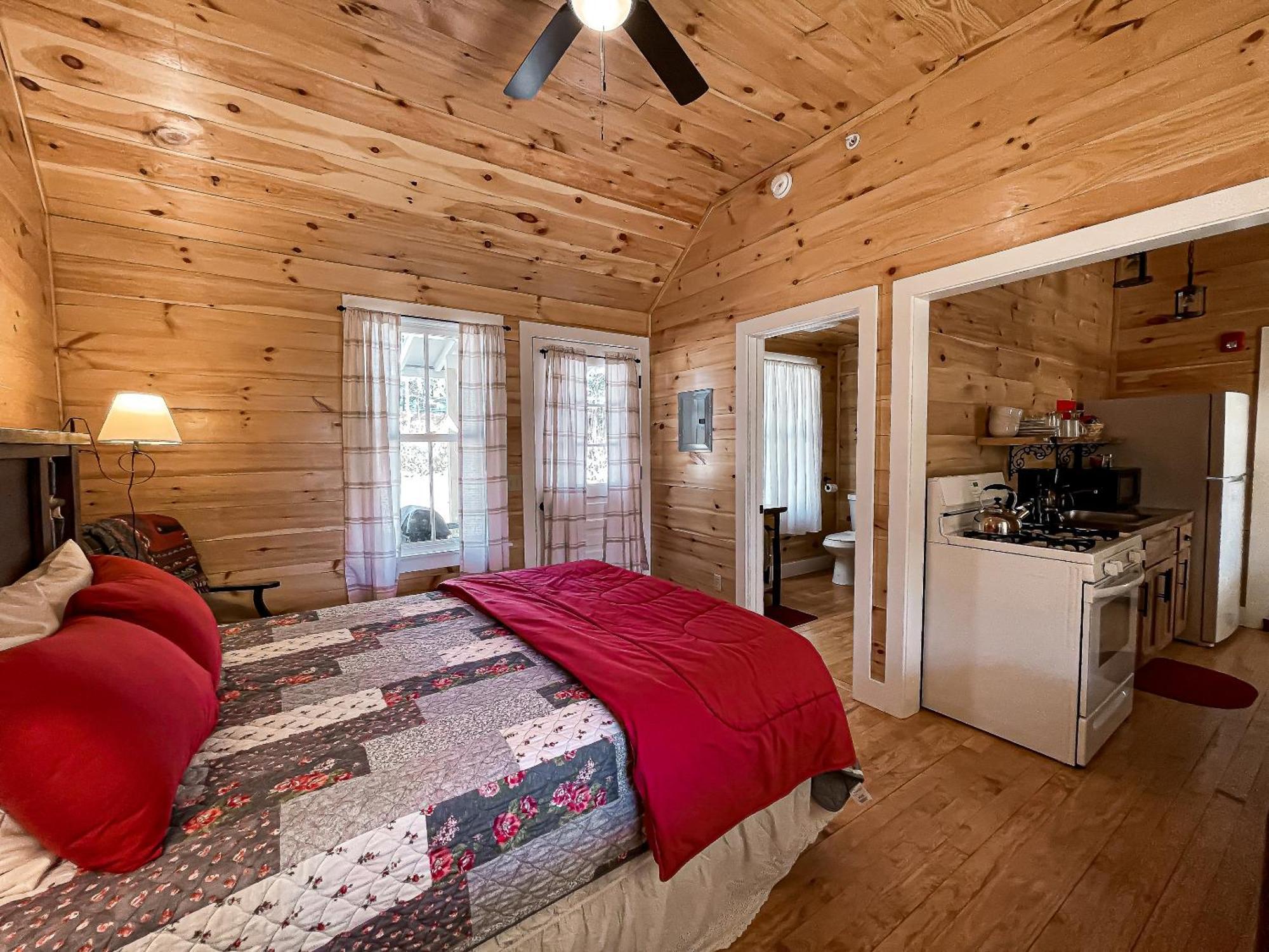 Отель White Pine Camp Paul Smiths Номер фото