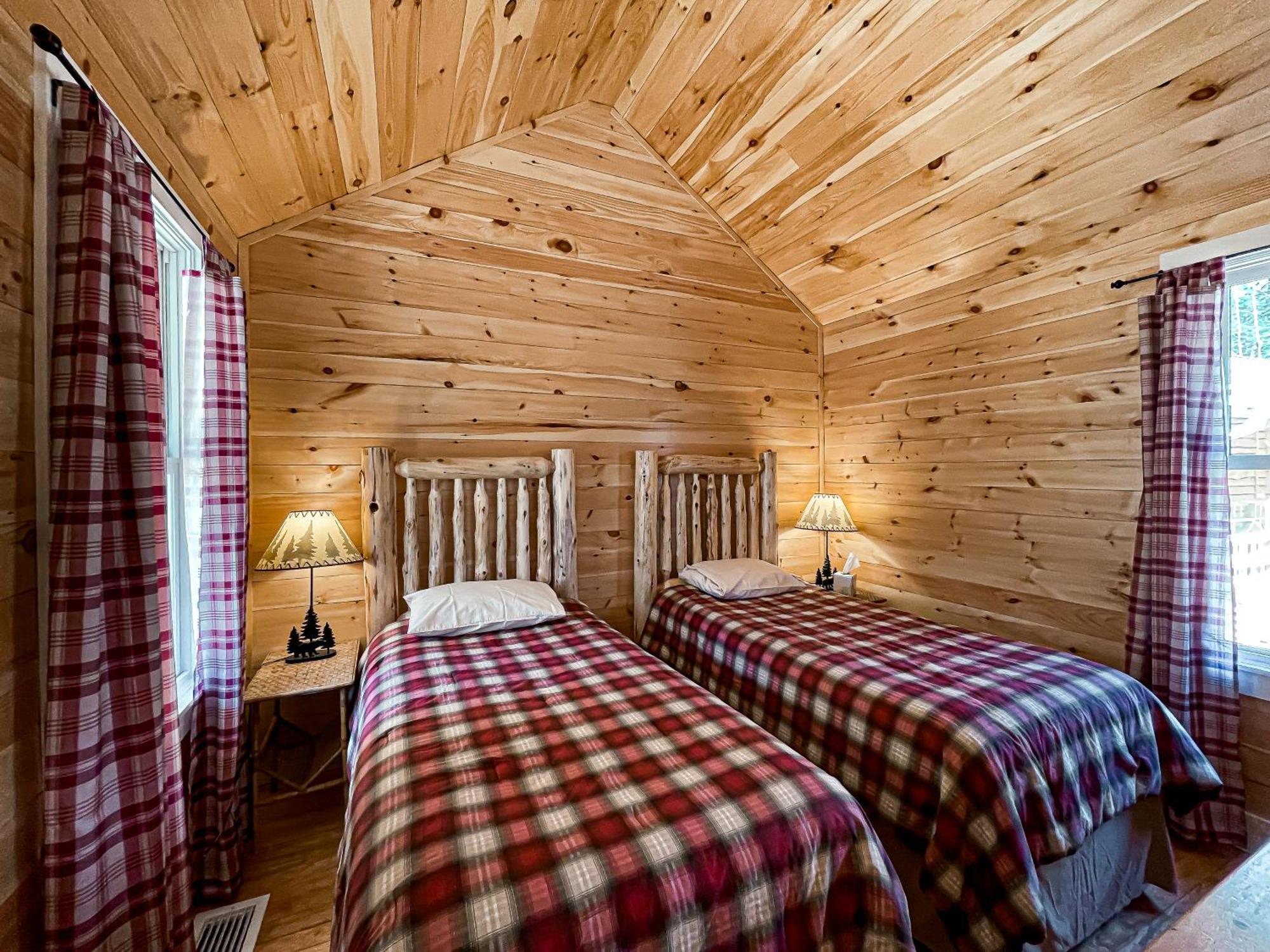 Отель White Pine Camp Paul Smiths Номер фото