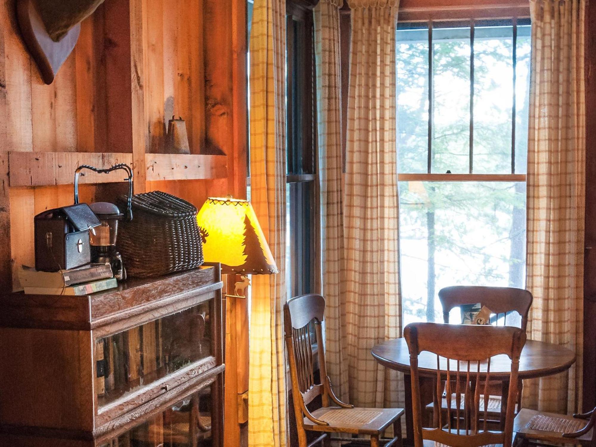 Отель White Pine Camp Paul Smiths Номер фото